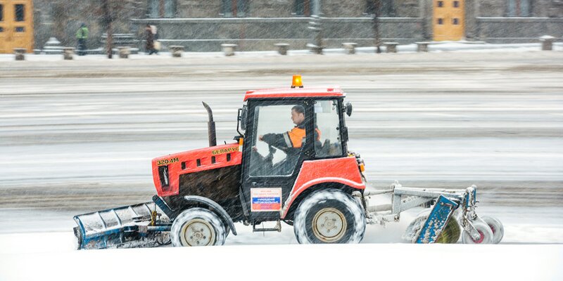 Коммунальные службы СВАО в полном составе приступили к устранению последствий обильного снегопада