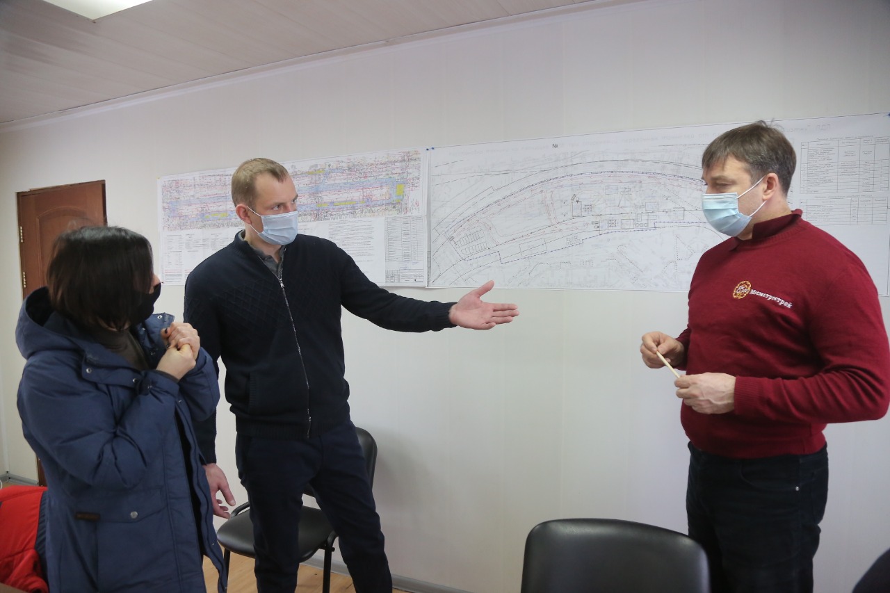 Префект встретился с метростроевцами на месте будущей станции &#8220;Физтех&#8221;