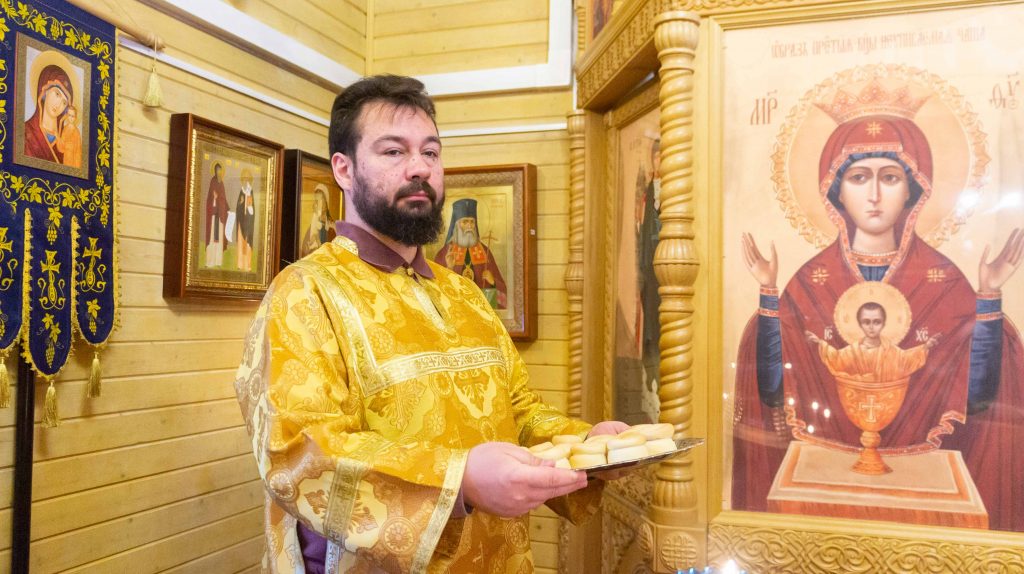 Избавиться от пагубных пристрастий помогут в храме на Малахитовой