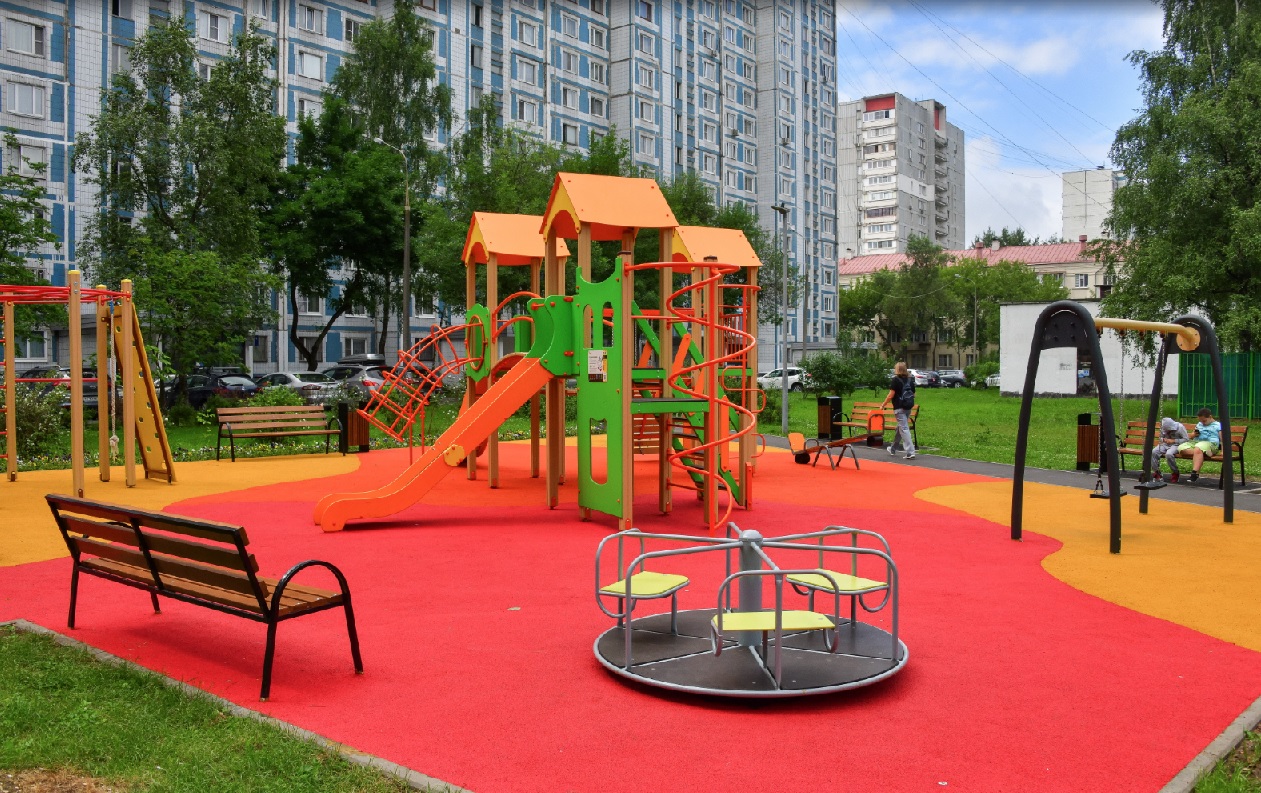 Детские площадки обновили в Лианозове и Бабушкинском | 05.07.2021 | Москва  - БезФормата