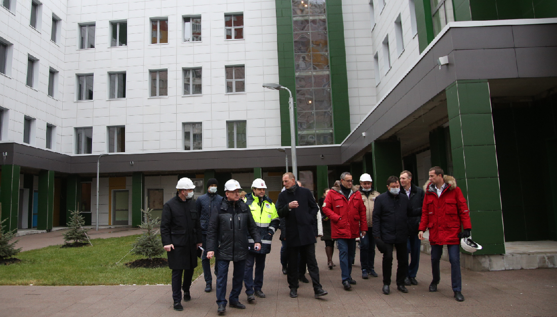 Поликлиника полярный. Новая поликлиника в Свиблово. Новая поликлиника Москва на полярной улице. Строительство поликлиники на полярной улице. Звездный бульвар 11.