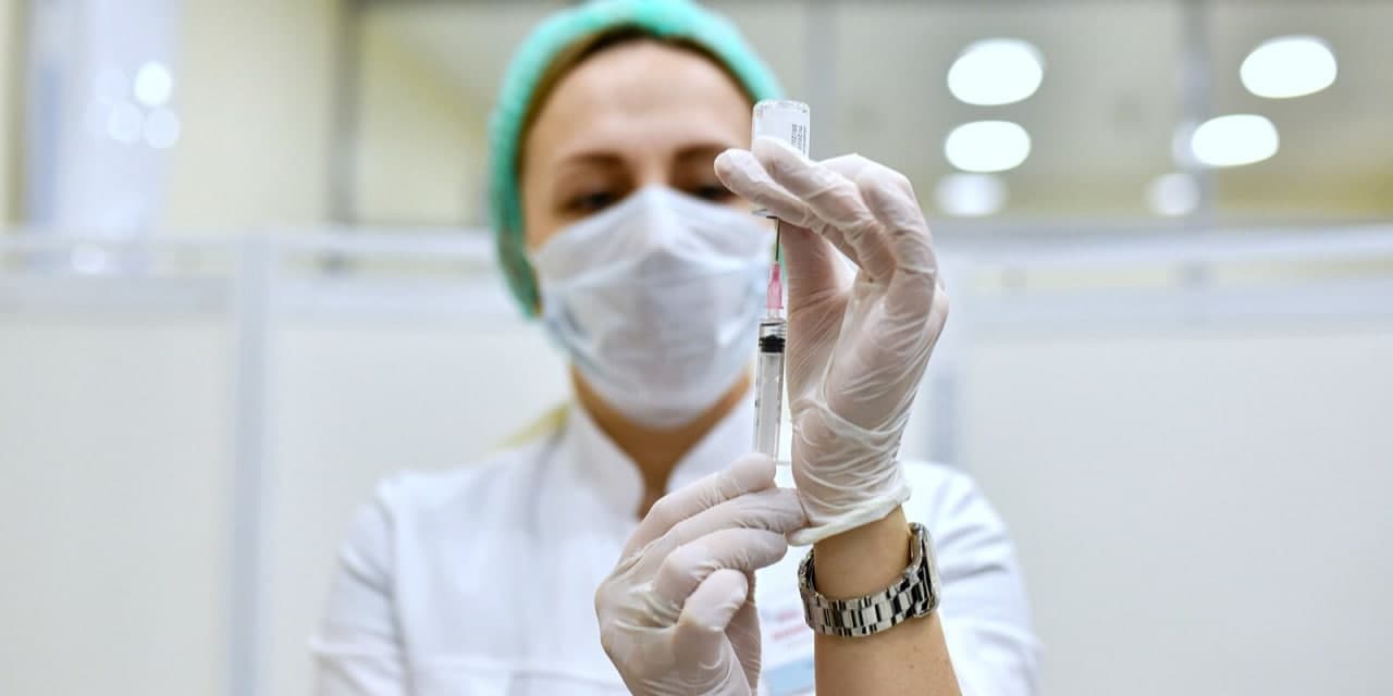 В Москве среди вакцинированных от COVID-19  разыграли еще две квартиры