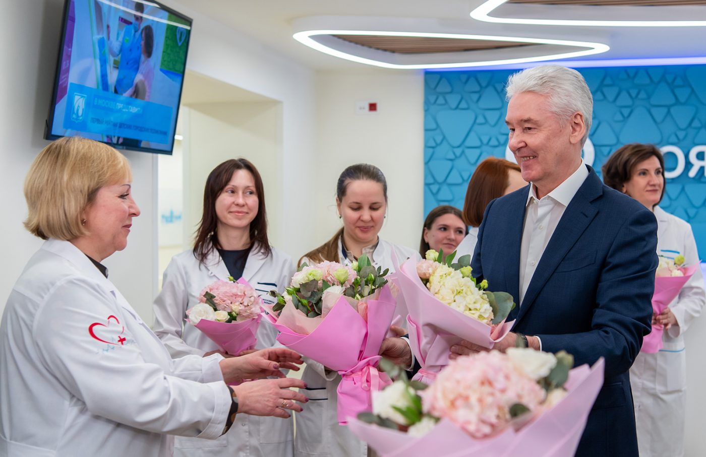 Медсестра из Лосинки проверила здоровье детей Луганска