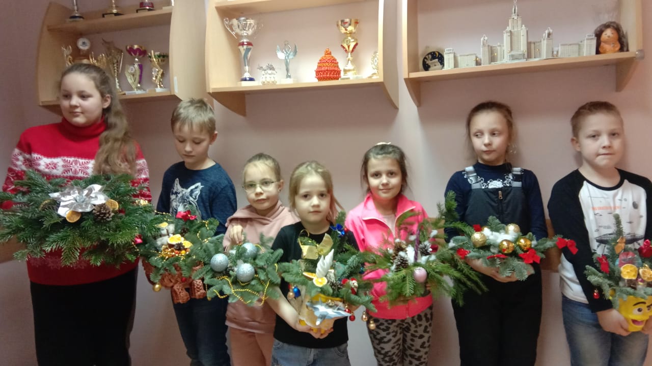 В студии флористики в Бабушкинском бесплатно занимаются дети и взрослые
