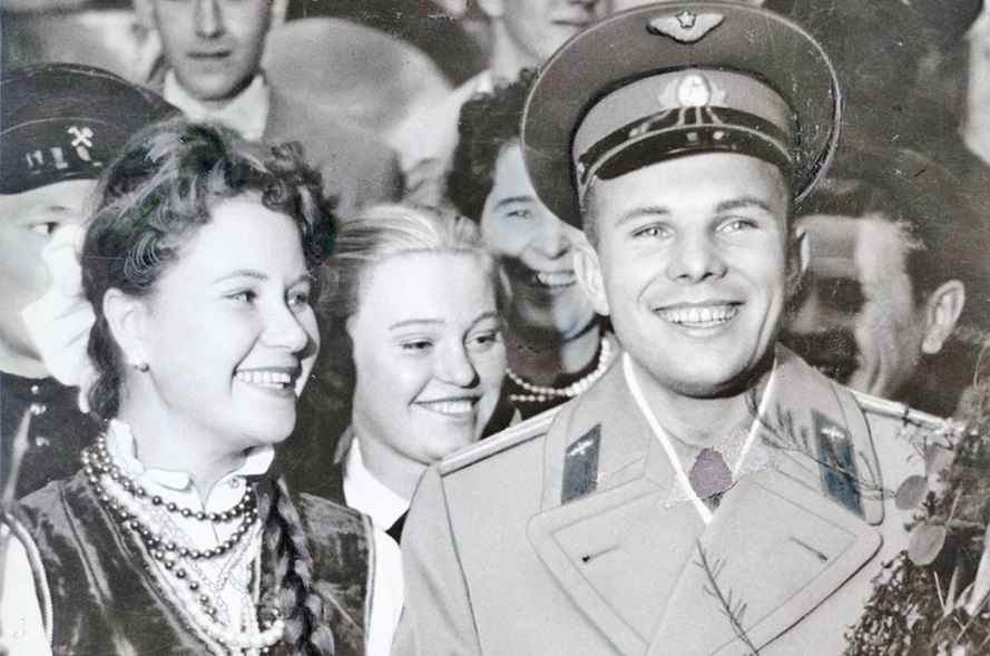 Гагарин и фонтан-мучитель