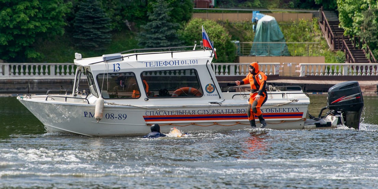 Собянин: В Москве ежедневно на дежурство заступают более 70 водолазов