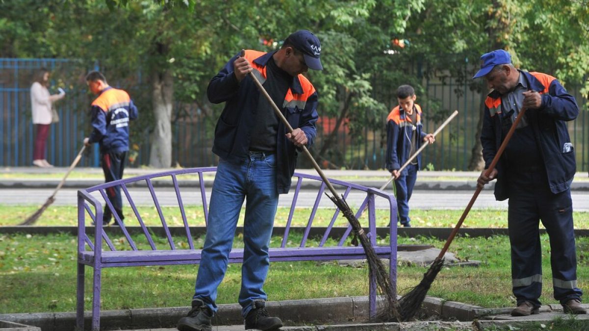 В каждом районе СВАО выбрали лучших работников ЖКХ | Звездный Бульвар