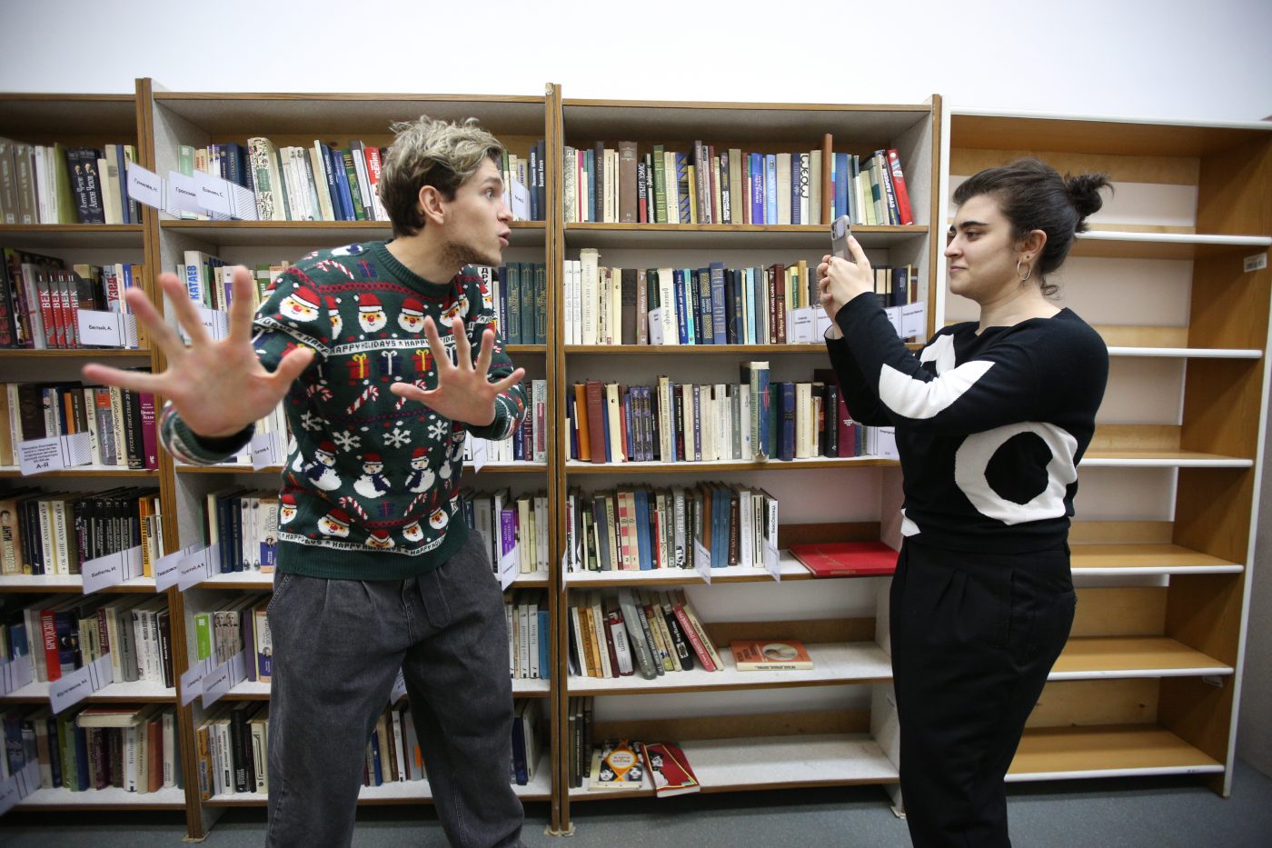 Креативные ребята из СВАО снимают забавные ролики о библиотекарях