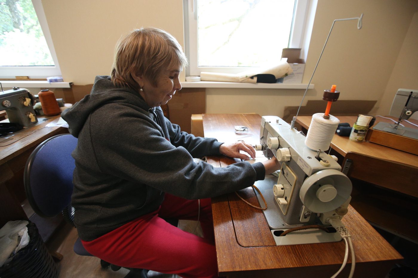 В СВАО попросили помочь с закупкой швейных машинок для изготовления носилок