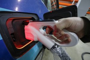 Где и как зарядить электромобиль в СВАО