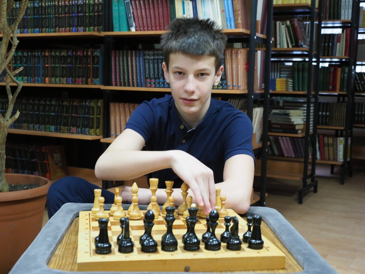 Восьмиклассник из Бабушкинского победил на крупном шахматном турнире в Сербии