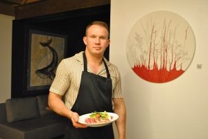 Шеф-повар из Ярославки помогает кормить нуждающихся