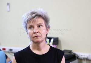 Сурганова выступила перед военнослужащими в Едином пункте отбора на военную службу по контракту в Москве