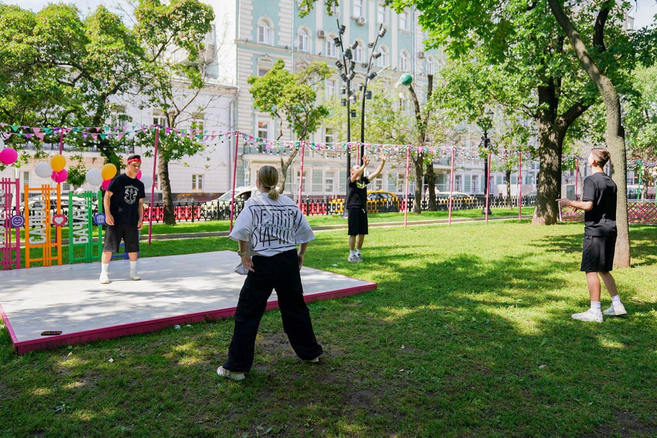 «Лето в Москве»: на Тверском бульваре пройдут тренировки, танцы и эстафеты