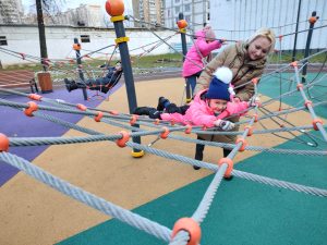 На Полярной сделали большой спортивный городок и сцену